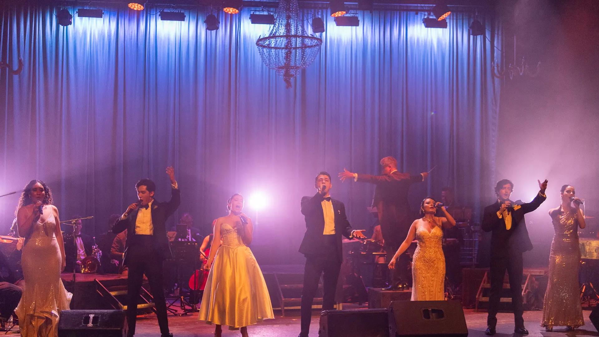 Espectaculos Opera Ligth